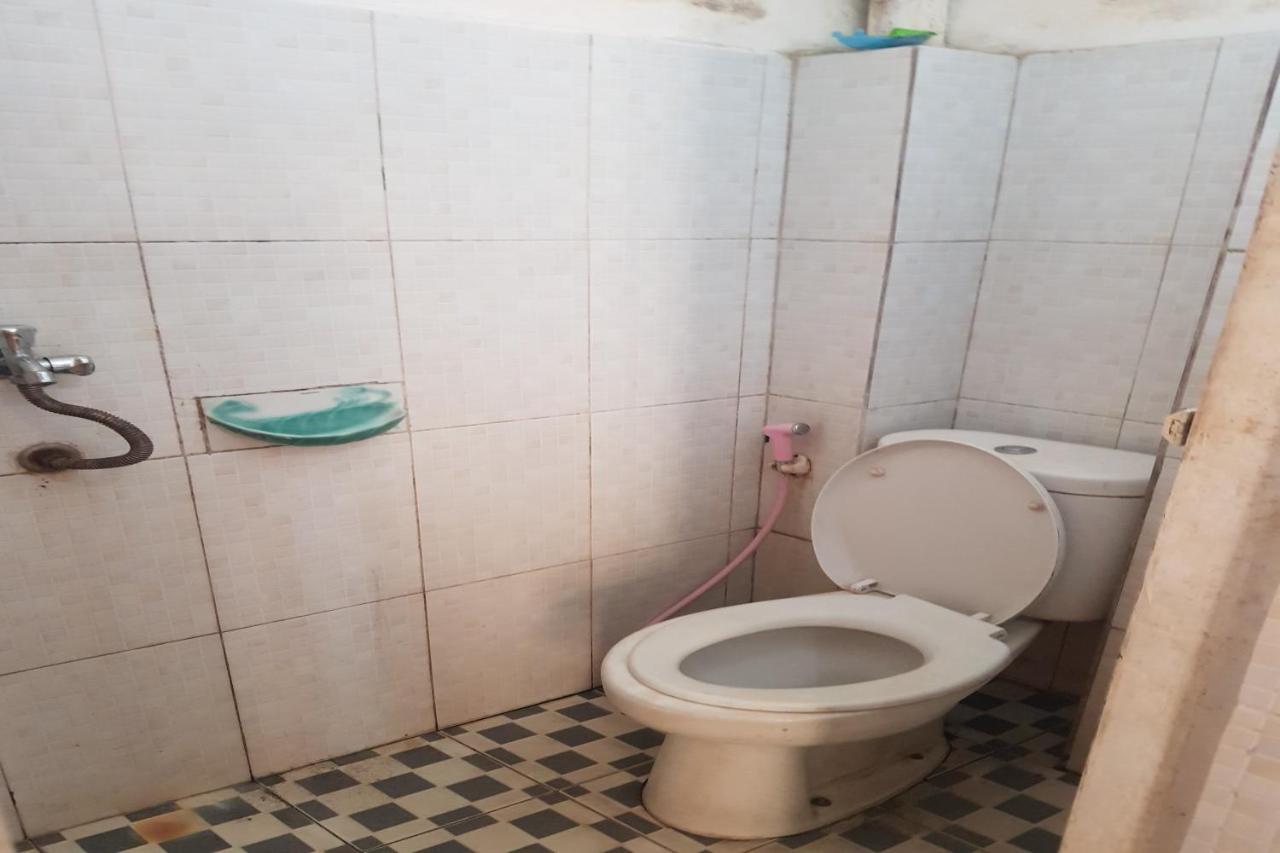פמטנגסיאנטר Oyo 91647 Sanina Residence מראה חיצוני תמונה