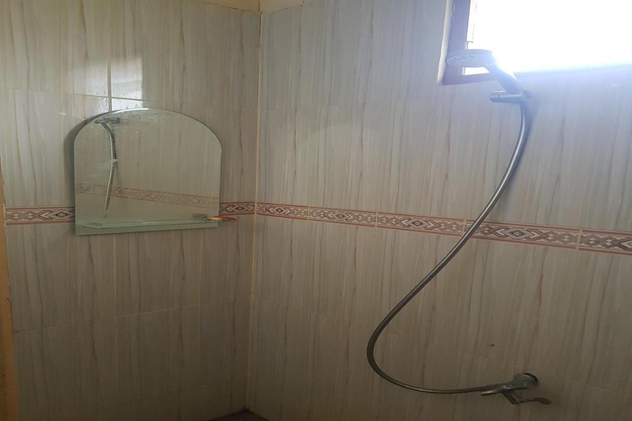 פמטנגסיאנטר Oyo 91647 Sanina Residence מראה חיצוני תמונה